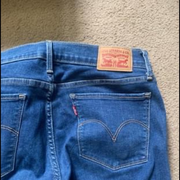 Levi super skinny jeans - Picture 2 of 3